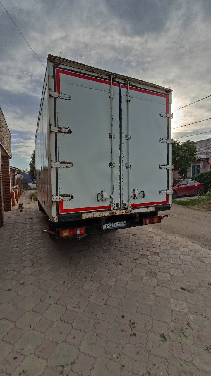 Foton, кузов — вид сзади